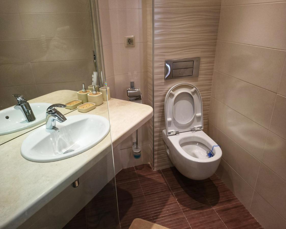 Elegantz Apartments Lamer Varna ภายนอก รูปภาพ