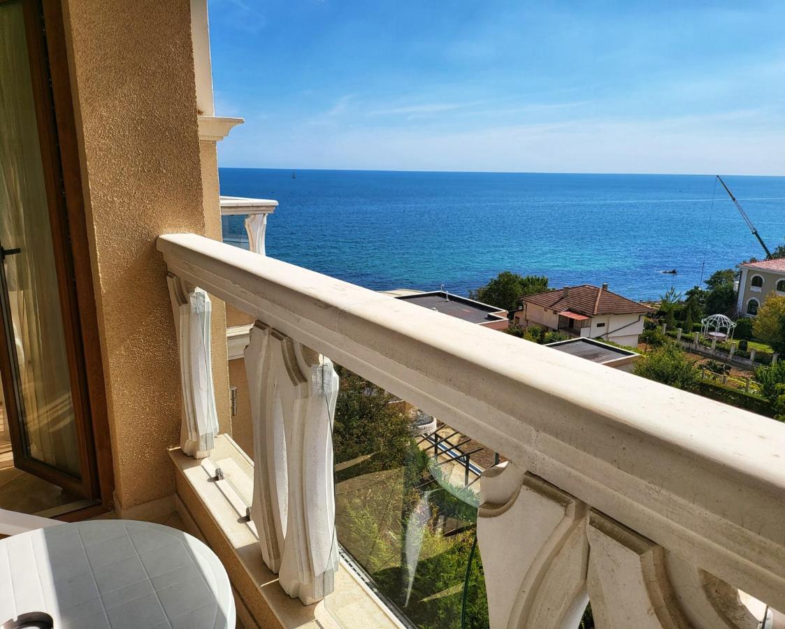 Elegantz Apartments Lamer Varna ภายนอก รูปภาพ